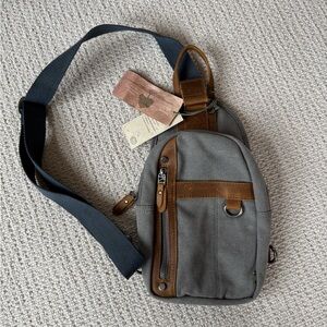 TSD brand Agave Sling Bag NWT